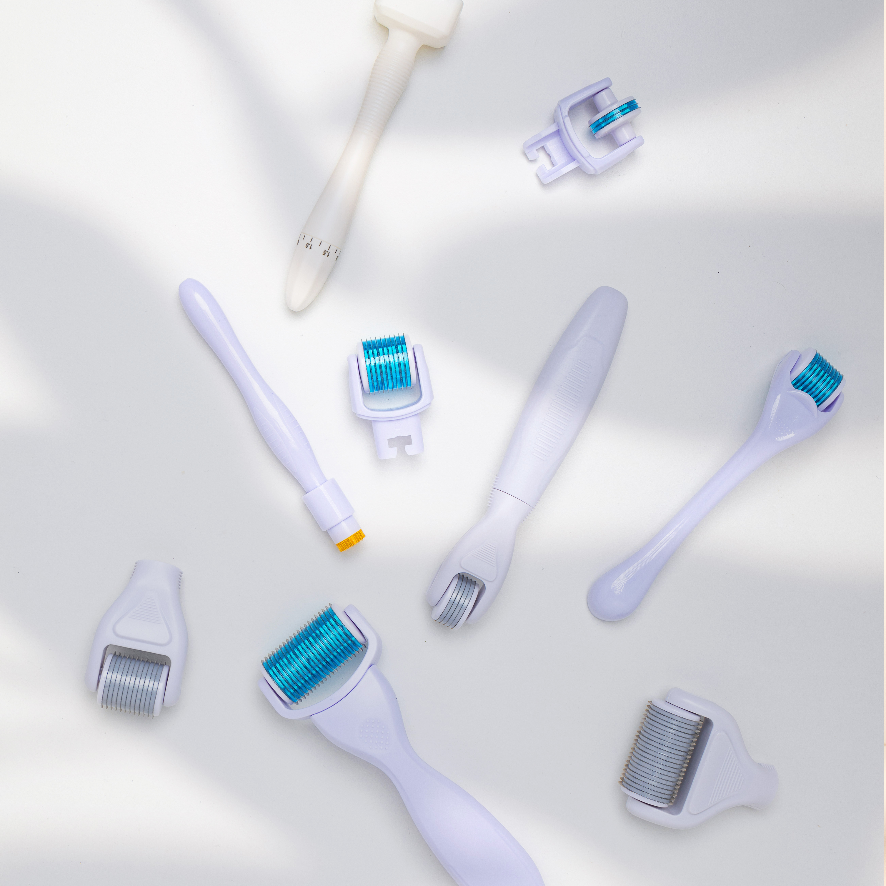 Maximizing Your Skincare Routine: Derma Rolling and Serum Pairings for Optimal Results